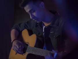 Tanveer Evan 的头像