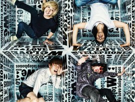 the telephones 的头像