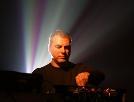 Pete Lawrence 的头像