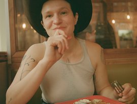 Avatar de Adrianne Lenker