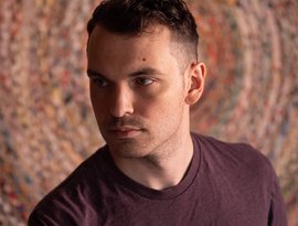 Adam Tell 的头像