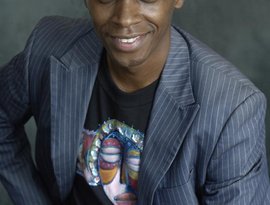 Claudy Siar 的头像