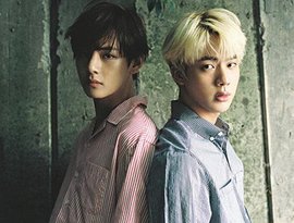 뷔 (V), 진 (JIN) (BTS) のアバター