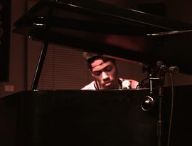 Sam Watson 的头像