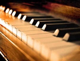 Avatar for Piano Bar