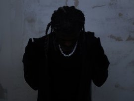 Destroy Lonely 的头像
