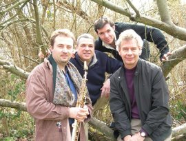 Bill Bruford's Earthworks 的头像
