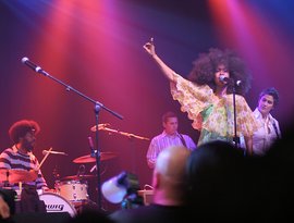 The Roots & Erykah Badu のアバター