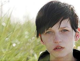 Julia Hummer and Too Many Boys 的头像