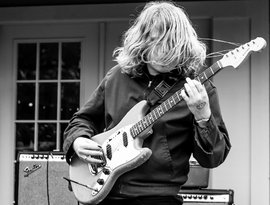 Ty Segall のアバター