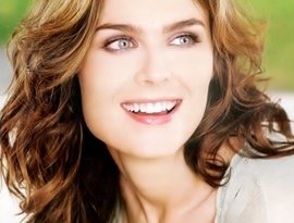 Avatar for Emily Deschanel