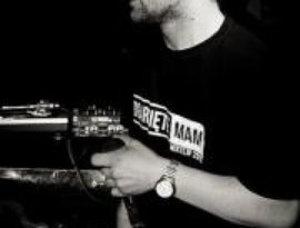 Tomasin & 13 Crew 的头像