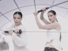 Björk & Rosalía 的头像