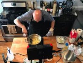 Binging with Babish のアバター