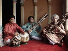 Pandit Shivnath Mishra & Deobrat Mishra 的头像