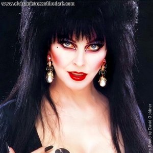 Elvira (Cassandra Peterson) 的头像