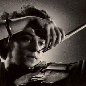Ginette Neveu/Philharmonia Orchestra/Issay Dobroven 的头像