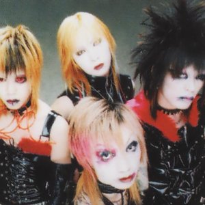 ＬｉＶｉＮＧ ＤＥＡＤ 的头像