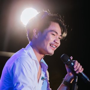 เบนซ์ ปรีชา 的头像