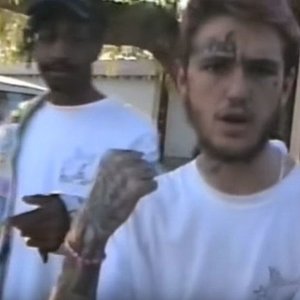 lil peep w/ yung bruh 的头像