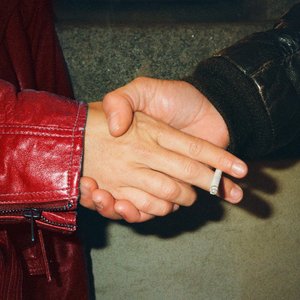 LEECHES - Single