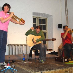 Mazen Kerbaj / Birgit Ulher / Sharif Sehnaoui 的头像