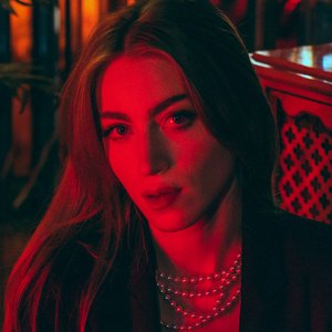 Alexa Dark 的头像