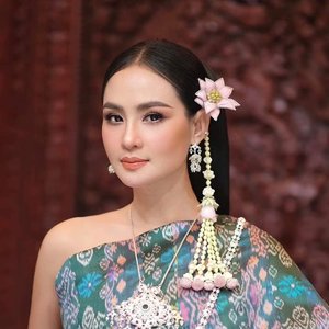 Awatar dla សុគន្ធ នីសា