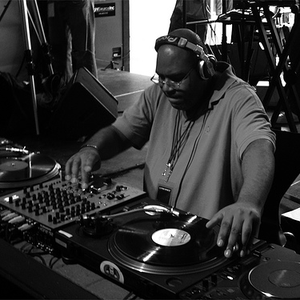 Anthony Shakir photo provided by Last.fm