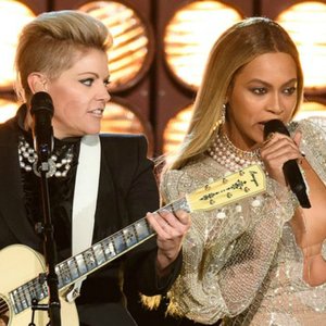 Beyoncé & The Dixie Chicks 的头像