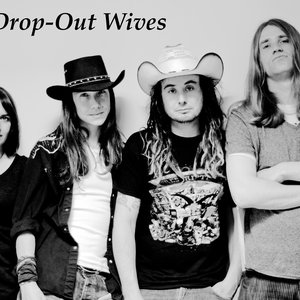 The Drop out Wives 的头像