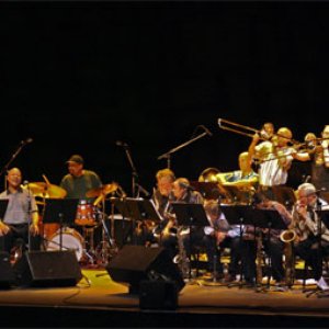 The Dedication Orchestra 的头像