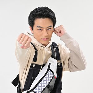 ブンブラック / 阿久瀬錠 (齋藤璃佑) 的头像