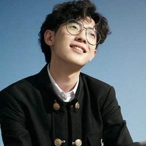 黄唯铭 的头像
