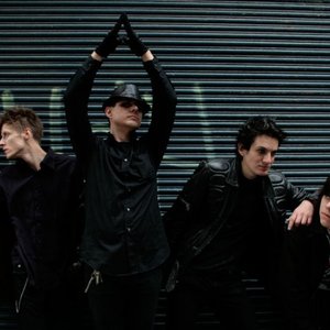 Illy Bleeding Y Los Robotes Trucosos 的头像