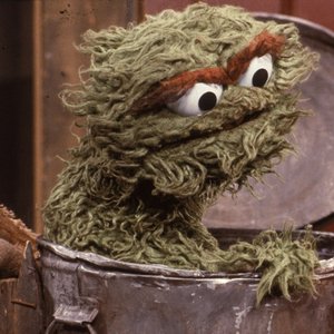Oscar the Grouch and The Girls 的头像