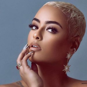 Bobbi Storm 的头像