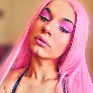 La Queen 的头像