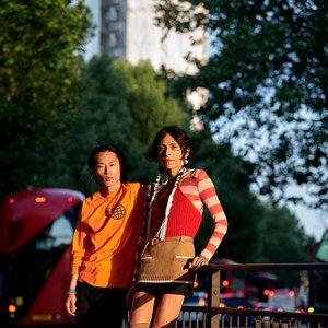 Avatar di Why Be & Elysia Crampton