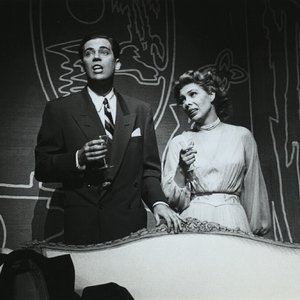 Two On The Aisle: Original Broadway Cast 1951 的头像