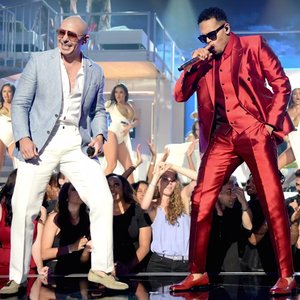 Pitbull & Chris Brown 的头像