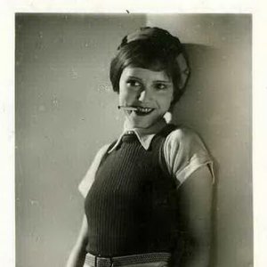 Dolly Haas 的头像