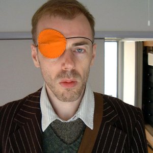 Momus 的头像