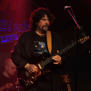 Phil Bates photo provided by Last.fm