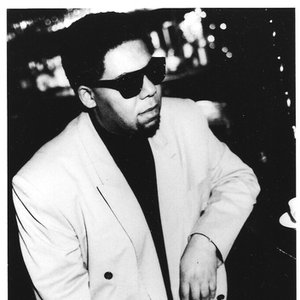 Bernie Lyon 的头像