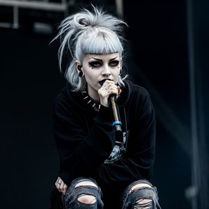 Aash White 的头像