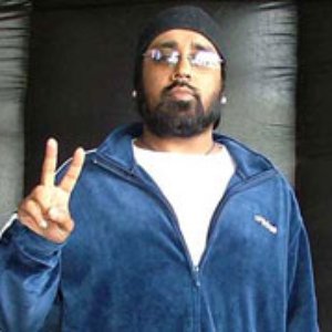 Surinder Rattan 的头像
