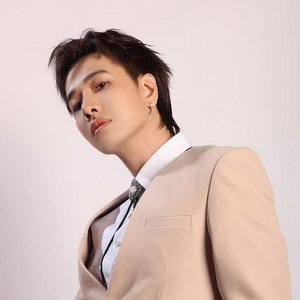 Lou Hoang 的头像