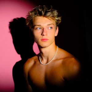Avatar for Tom Sean