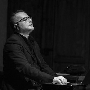Virginio Aiello & On Piano 的头像